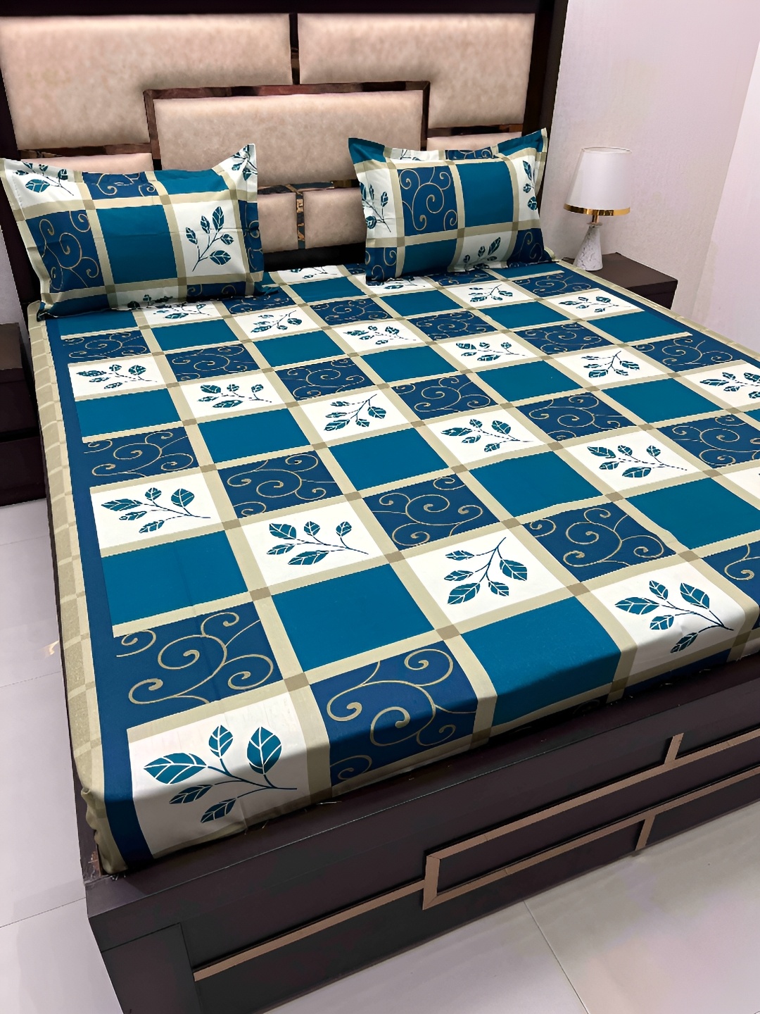 Pure Decor White & Teal Floral 330 TC Pure Cotton King Bedsheet with 2 Pillow Covers
Pure Decor White & Teal Floral 330 TC Pure Cotton King Bedsheet with 2 Pillow Covers