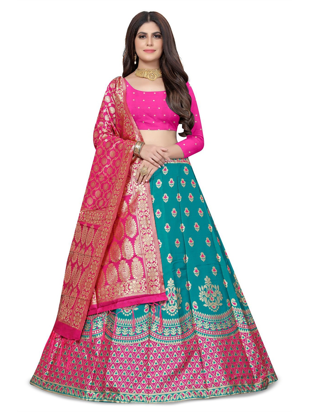 Rujave Ethnic Motifs Woven Design Semi-Stitched Lehenga & Unstitched Blouse With Dupatta, Green
Rujave Ethnic Motifs Woven Design Semi-Stitched Lehenga & Unstitched Blouse With Dupatta, Green