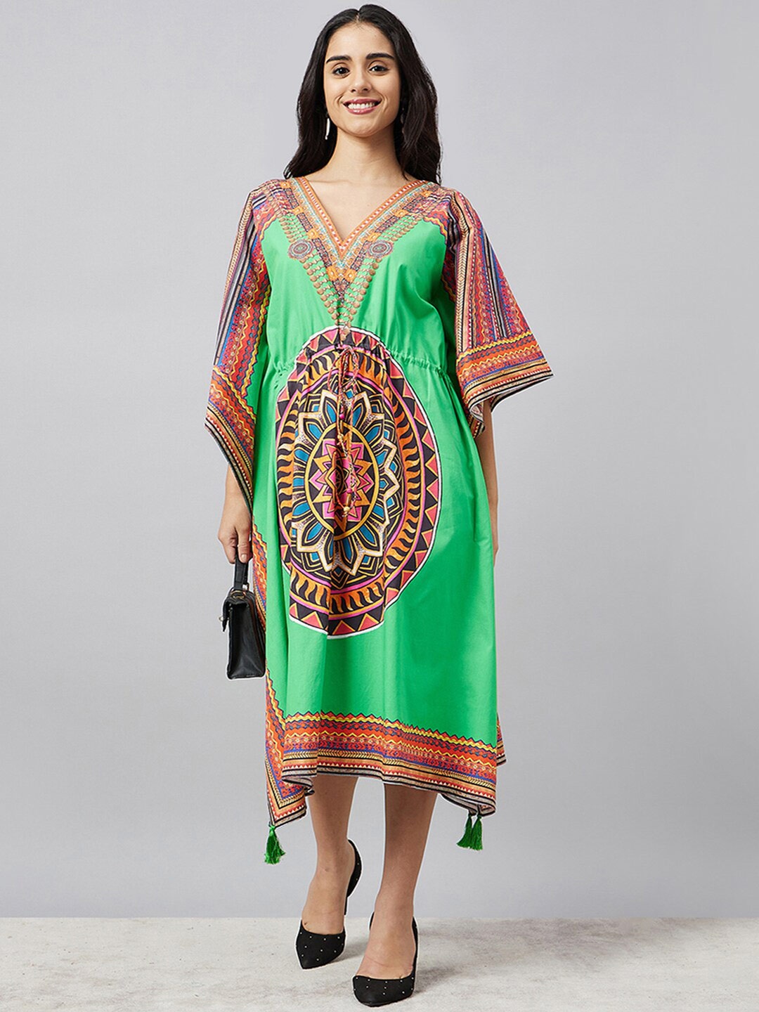 First Resort by Ramola Bachchan Ethnic Motifs Print V-Neck Kaftan Midi Dress, Green
First Resort by Ramola Bachchan Ethnic Motifs Print V-Neck Kaftan Midi Dress, Green