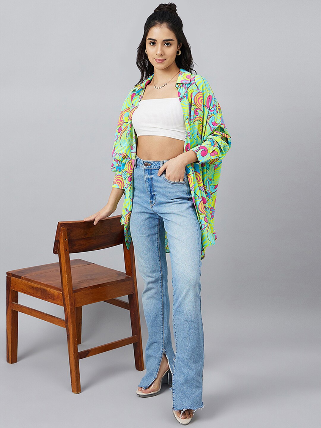First Resort by Ramola Bachchan Relaxed Fit Oversized Fit Printed Crepe Boyfriend Shirt, Green
First Resort by Ramola Bachchan Relaxed Fit Oversized Fit Printed Crepe Boyfriend Shirt, Green