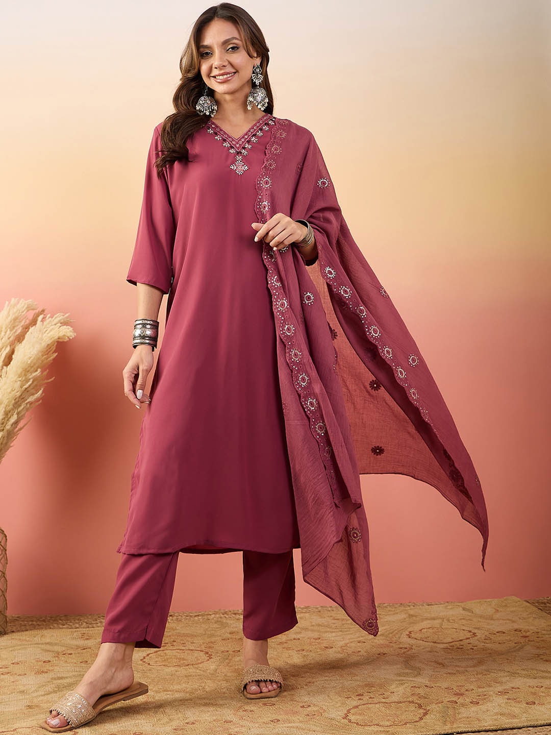 Ariya Prints Ombre Yoke Design V-Neck Thread Work Pure Silk Straight Kurta Set, Peach
Ariya Prints Ombre Yoke Design V-Neck Thread Work Pure Silk Straight Kurta Set, Peach