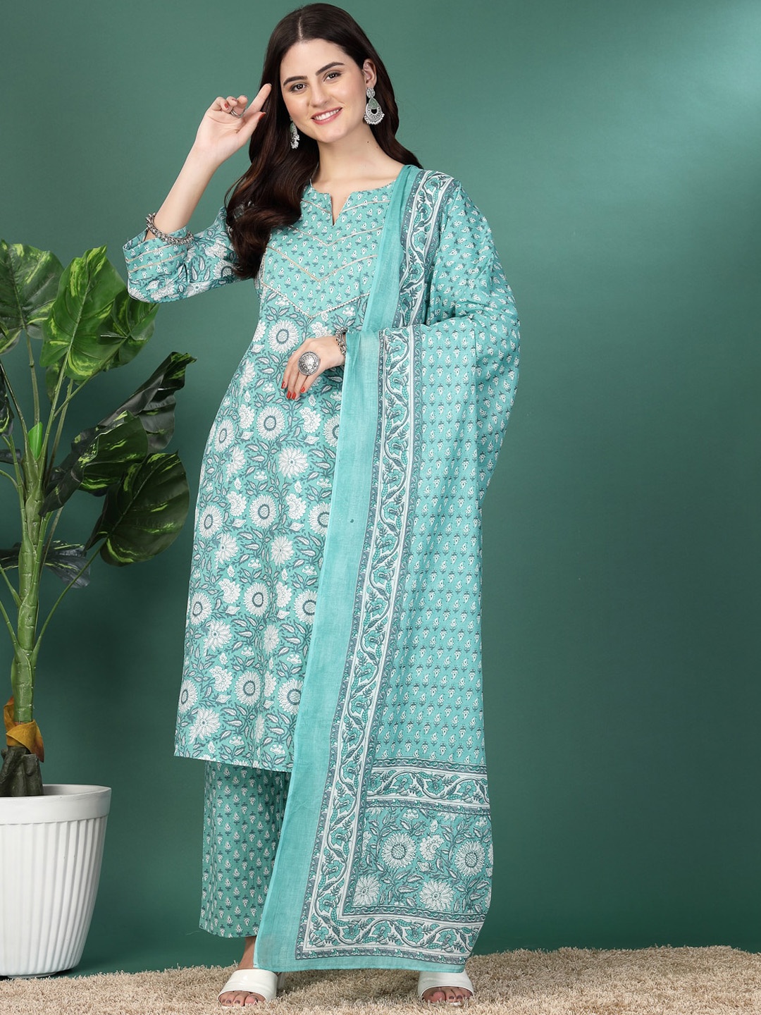 Nayam By Lakshita Floral Printed Gotta Patti Straight Kurta With Palazzos & Dupatta, Green
Nayam By Lakshita Floral Printed Gotta Patti Straight Kurta With Palazzos & Dupatta, Green
