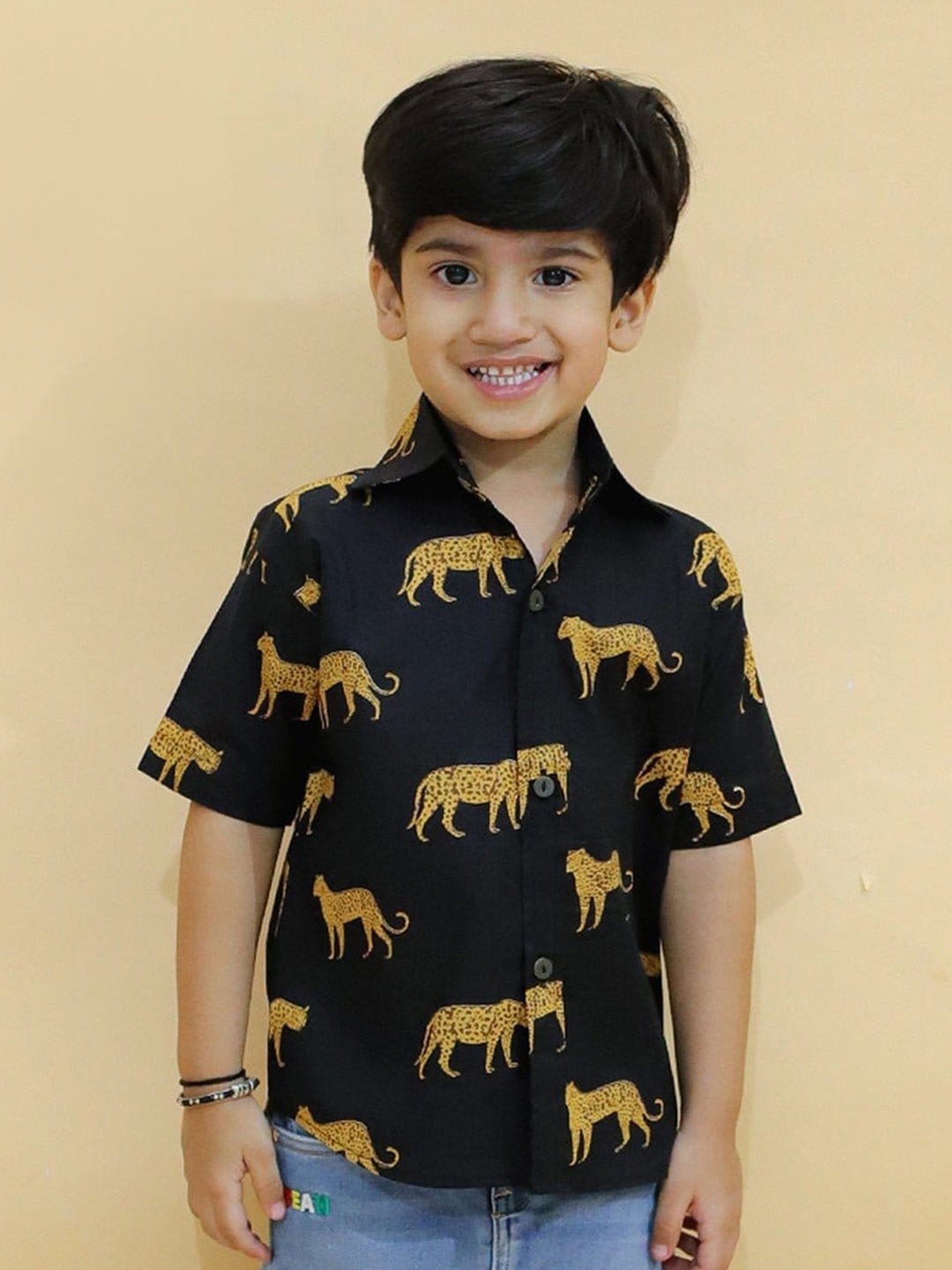 The Mom Store Boys Standard Short Sleeves Spread Collar Cotton Opaque Printed Casual Shirt, Black
The Mom Store Boys Standard Short Sleeves Spread Collar Cotton Opaque Printed Casual Shirt, Black