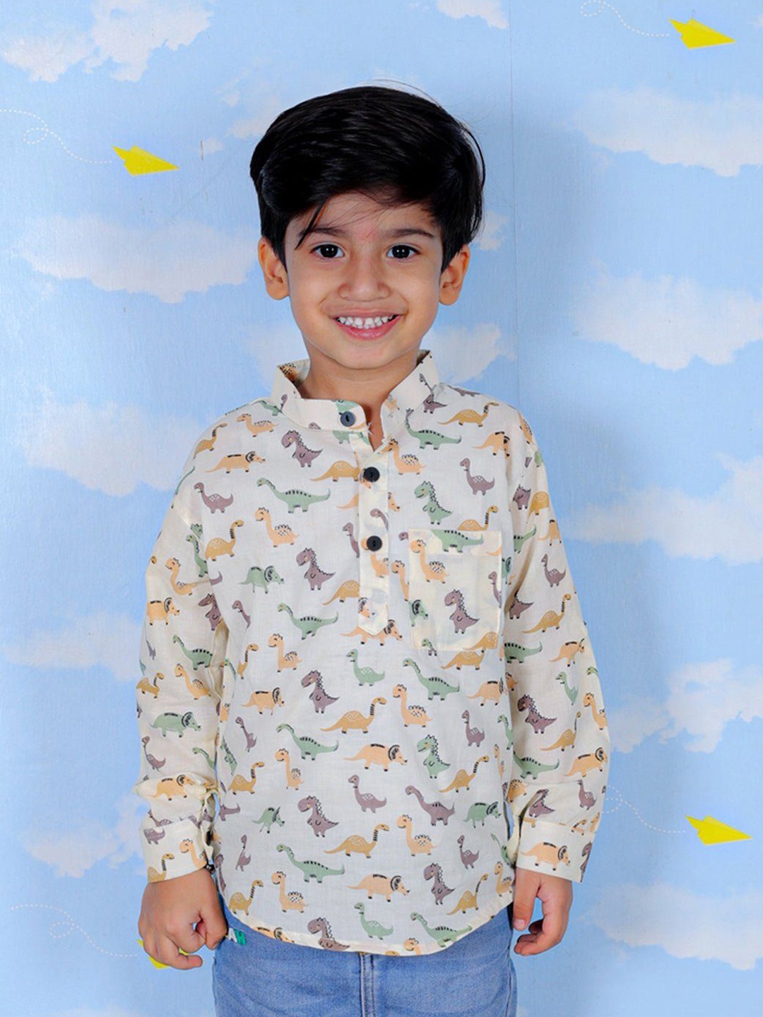 The Mom Store Boys Standard Long Sleeves Spread Collar Cotton Opaque Printed Casual Shirt, White
The Mom Store Boys Standard Long Sleeves Spread Collar Cotton Opaque Printed Casual Shirt, White