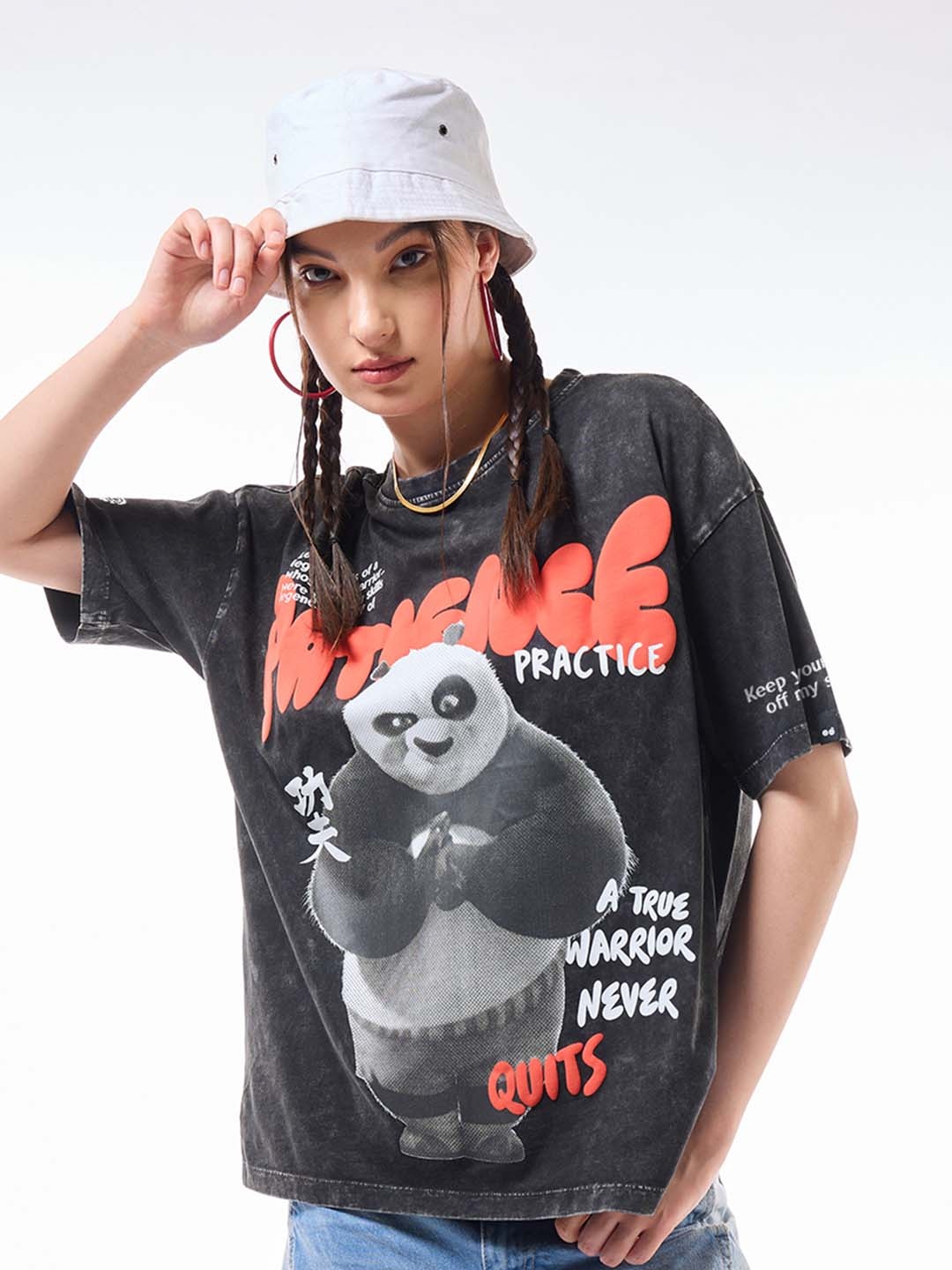 Bewakoof Black Kung Fu Panda Printed Drop-Shoulder Oversized Cotton Acid Wash T-shirt
Bewakoof Black Kung Fu Panda Printed Drop-Shoulder Oversized Cotton Acid Wash T-shirt
