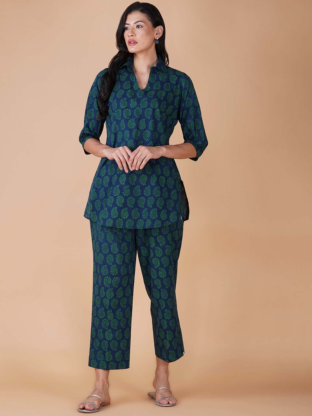 TSUCCHI TRADITIONS Ethnic Motifs Printed Mandarin Collar Pure Cotton Tunic With Trousers, Blue
TSUCCHI TRADITIONS Ethnic Motifs Printed Mandarin Collar Pure Cotton Tunic With Trousers, Blue