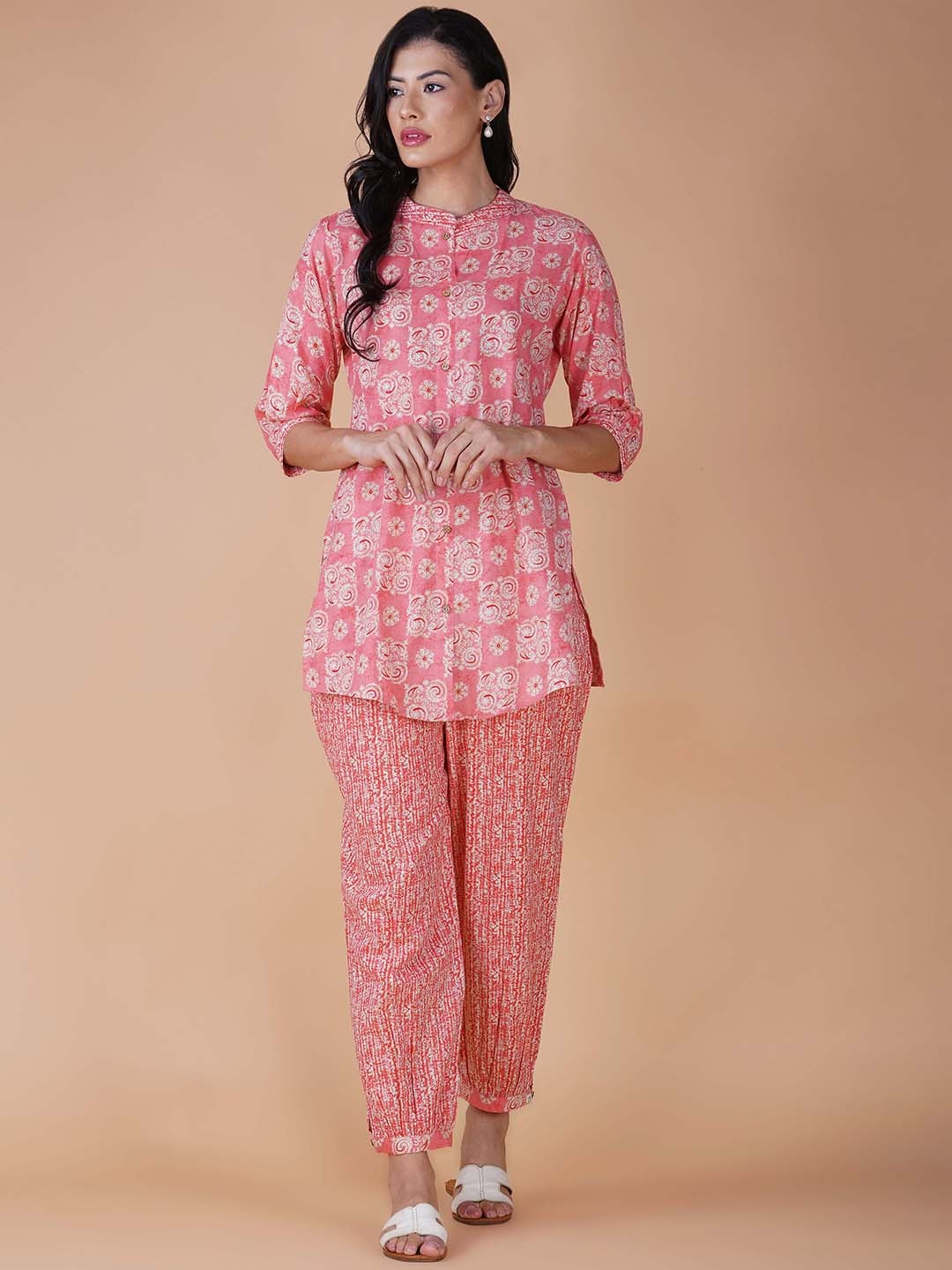 TSUCCHI TRADITIONS Ethnic Motifs Printed Mandarin Collar Pure Cotton Top With Trousers, Pink
TSUCCHI TRADITIONS Ethnic Motifs Printed Mandarin Collar Pure Cotton Top With Trousers, Pink