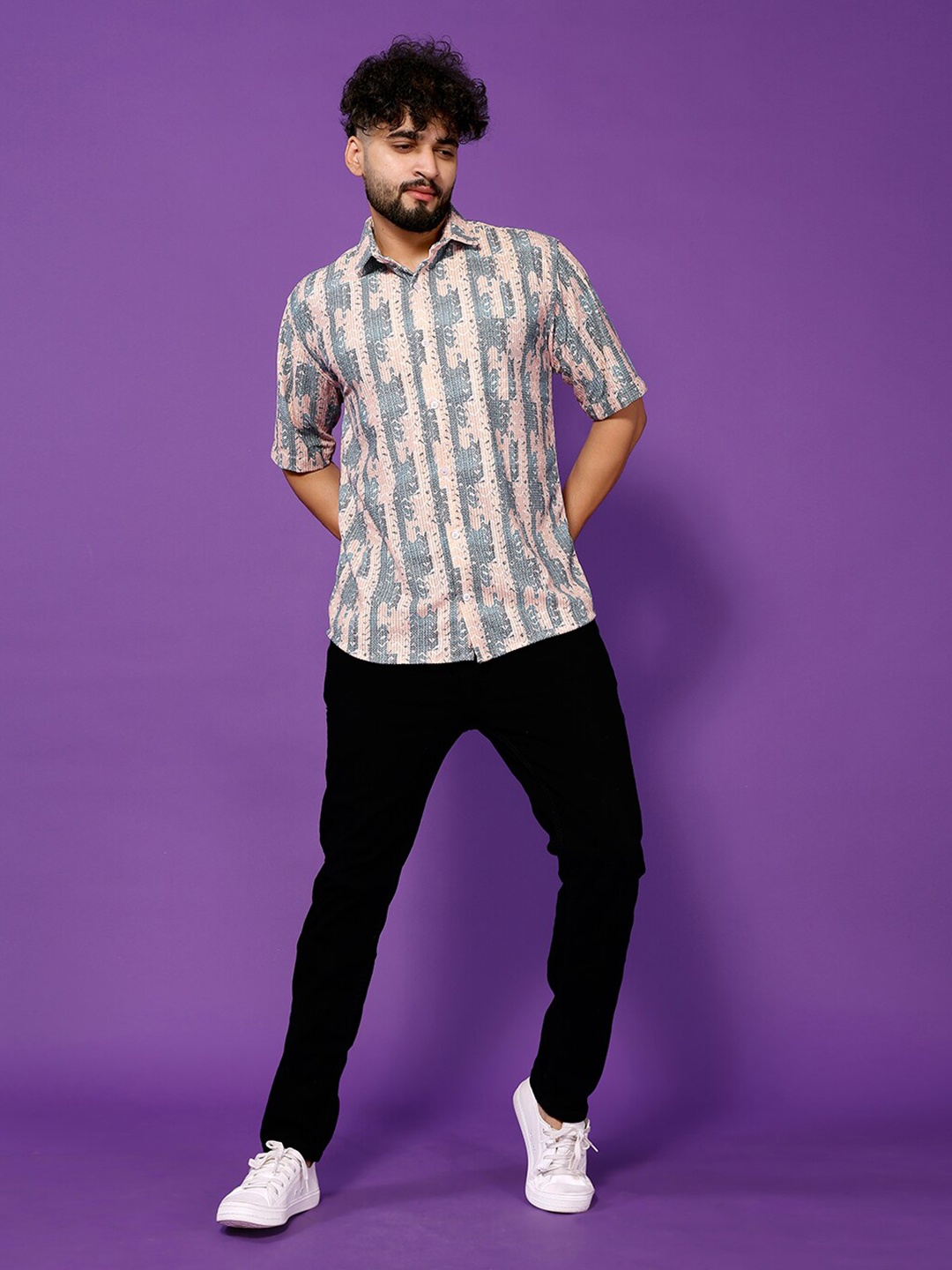 HARPITA Relaxed Sheer Abstract Printed Spread Collar Short Sleeves Party Shirt, Cream
HARPITA Relaxed Sheer Abstract Printed Spread Collar Short Sleeves Party Shirt, Cream
