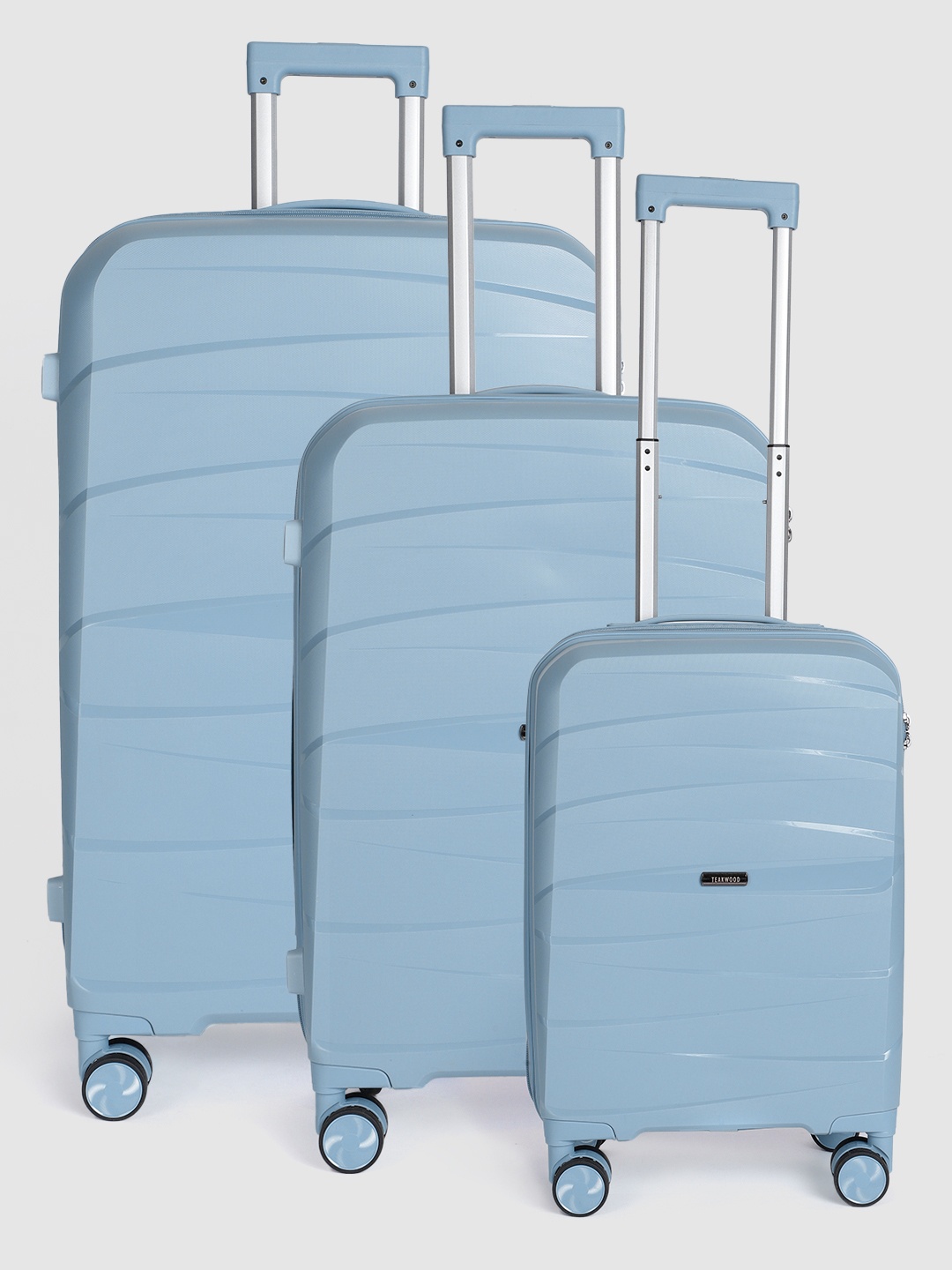 Teakwood Leathers Set of 3 Textured 360-Degree Rotation Hard-Sided Trolley Bags 191L, Blue
Teakwood Leathers Set of 3 Textured 360-Degree Rotation Hard-Sided Trolley Bags 191L, Blue