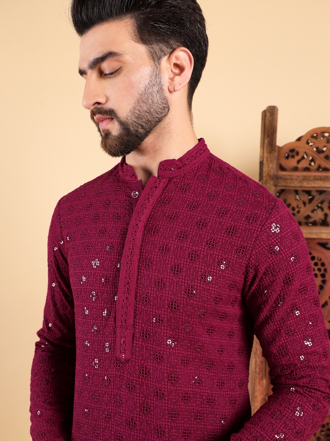 Ethnic Bay Floral Embroidered Mandarin Collar Thread Work Straight Kurta, Burgundy
Ethnic Bay Floral Embroidered Mandarin Collar Thread Work Straight Kurta, Burgundy