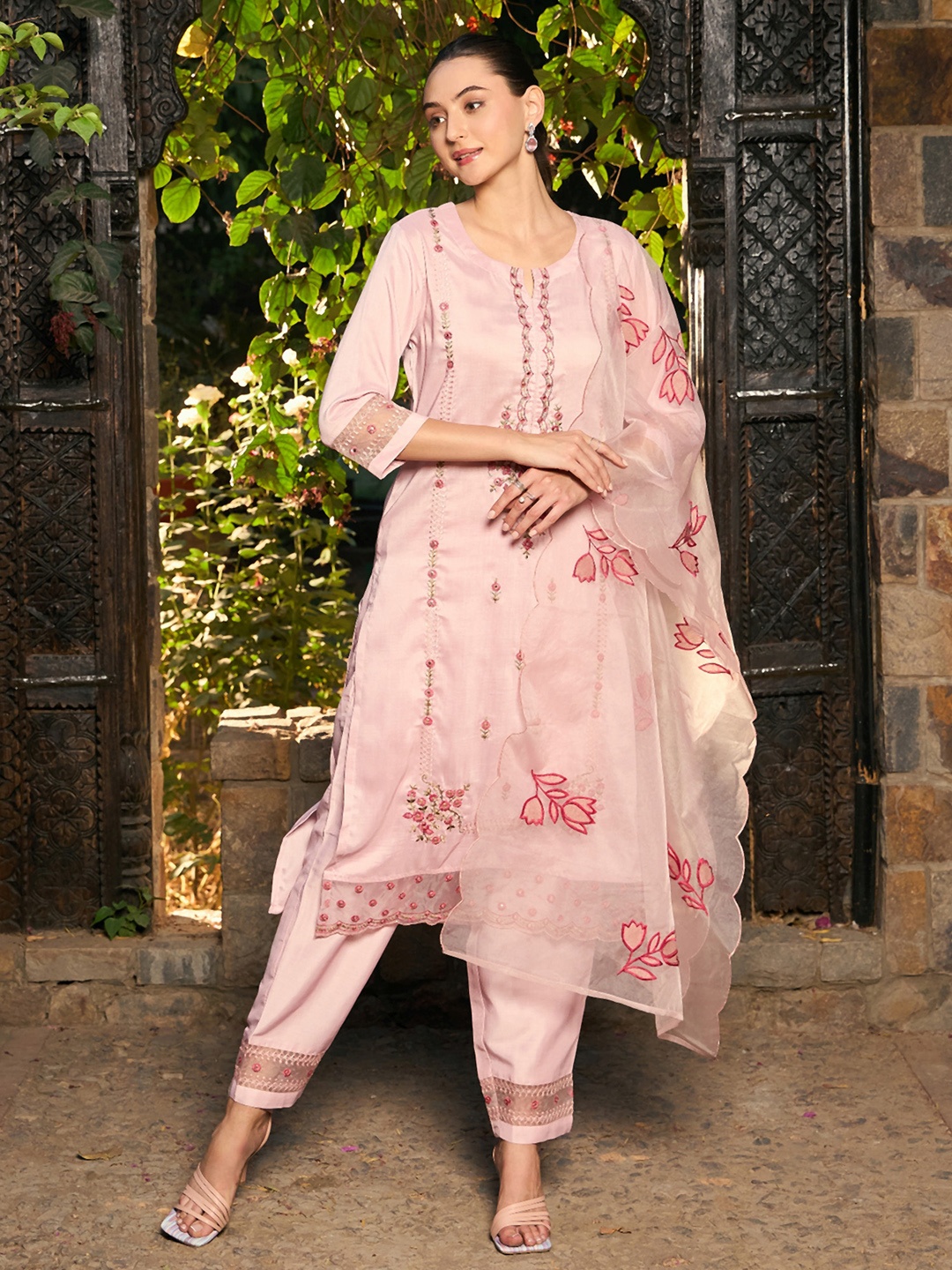 Indo Era Floral Embroidered Pure Cotton Straight Kurta With Trousers & Dupatta, Pink
Indo Era Floral Embroidered Pure Cotton Straight Kurta With Trousers & Dupatta, Pink
