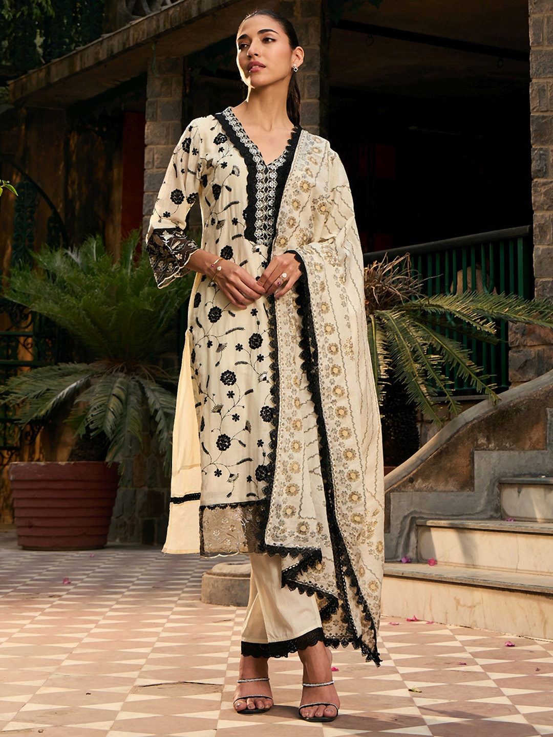 Indo Era V Neck Floral Embroidered Thread Work Pure Cotton Kurta with Trouser & Dupatta, Off white
Indo Era V Neck Floral Embroidered Thread Work Pure Cotton Kurta with Trouser & Dupatta, Off white