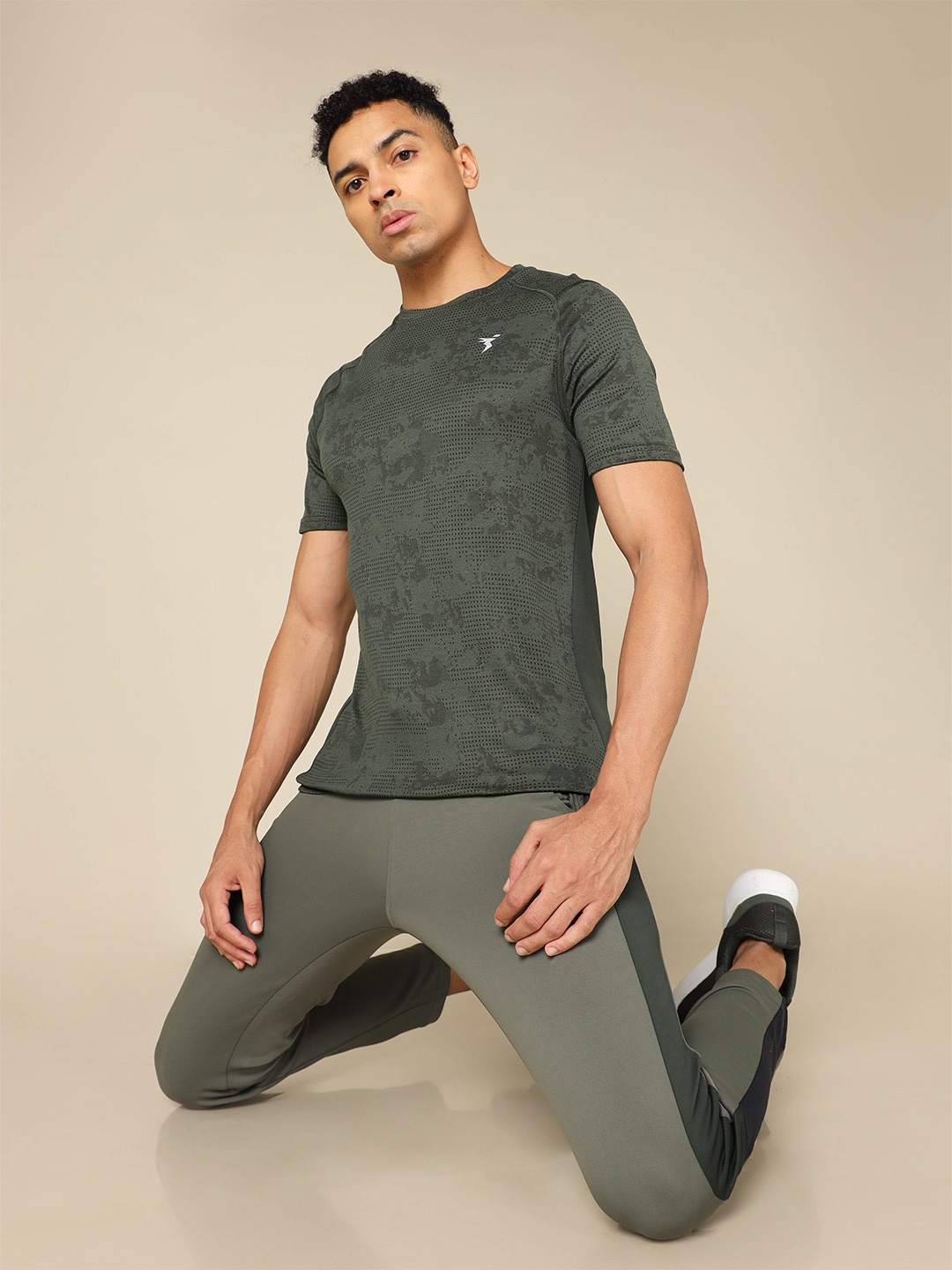 Technosport Abstract Printed Round Neck Short Sleeves Double Cool Slim Fit T-shirt, Green
Technosport Abstract Printed Round Neck Short Sleeves Double Cool Slim Fit T-shirt, Green
