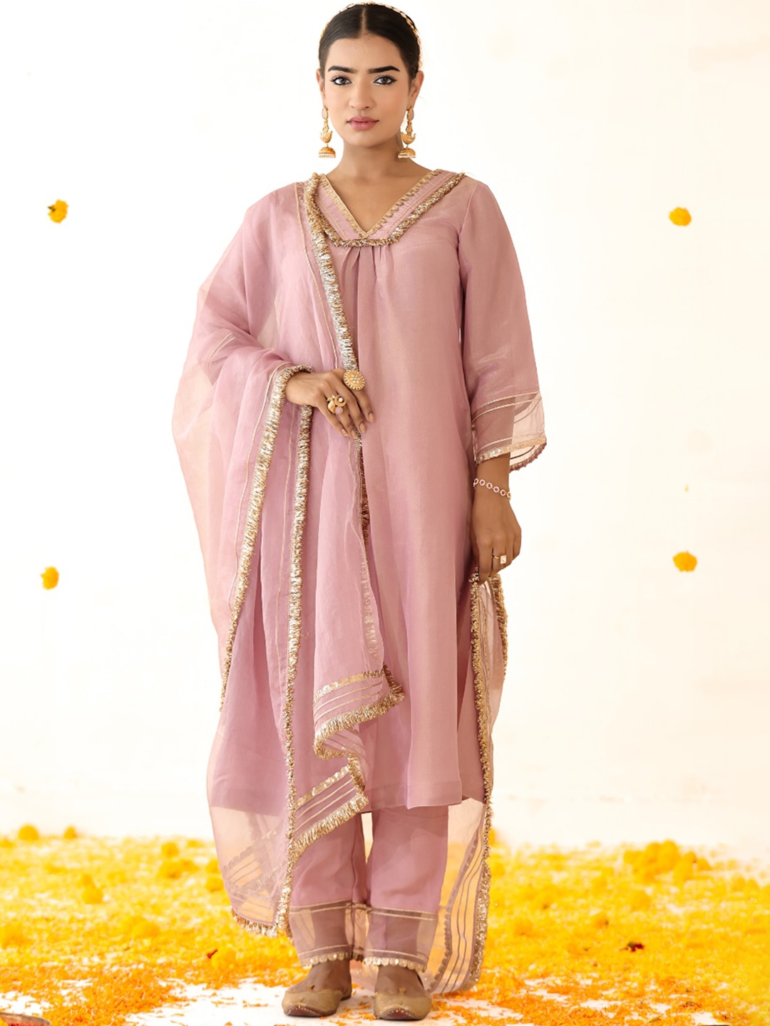 PINK CACTII V Neck Sequinned Embroidered Straight Kurta with Trouser & Dupatta, Mauve
PINK CACTII V Neck Sequinned Embroidered Straight Kurta with Trouser & Dupatta, Mauve