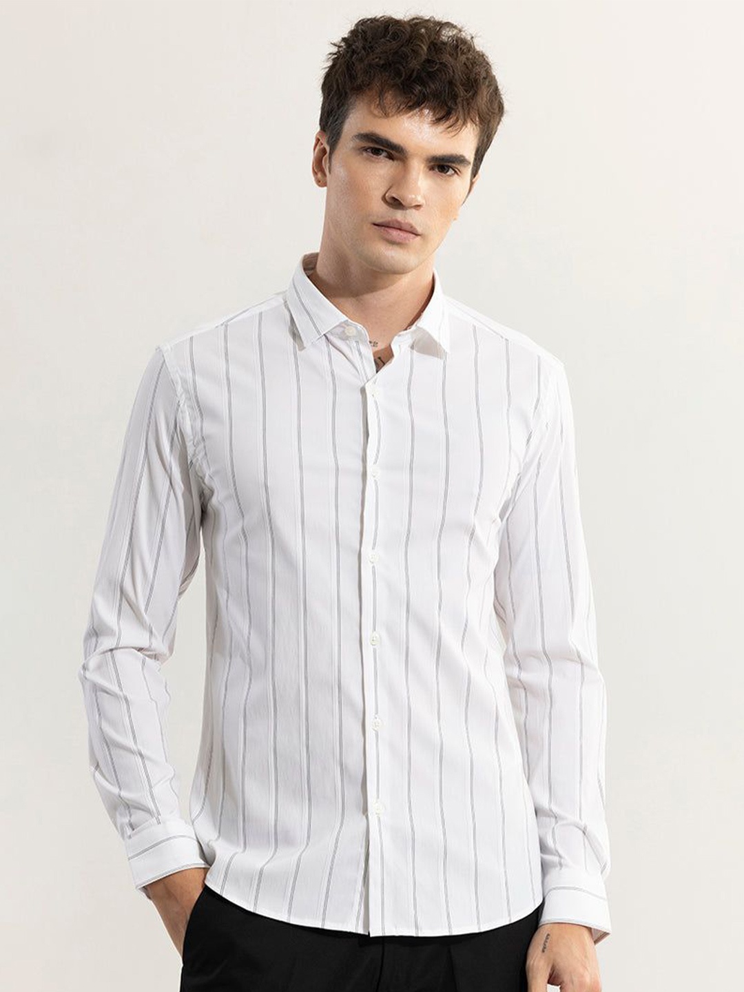 Snitch Spread Collar Long Sleeves Classic Slim Fit Cotton Striped Casual Shirt, White
Snitch Spread Collar Long Sleeves Classic Slim Fit Cotton Striped Casual Shirt, White