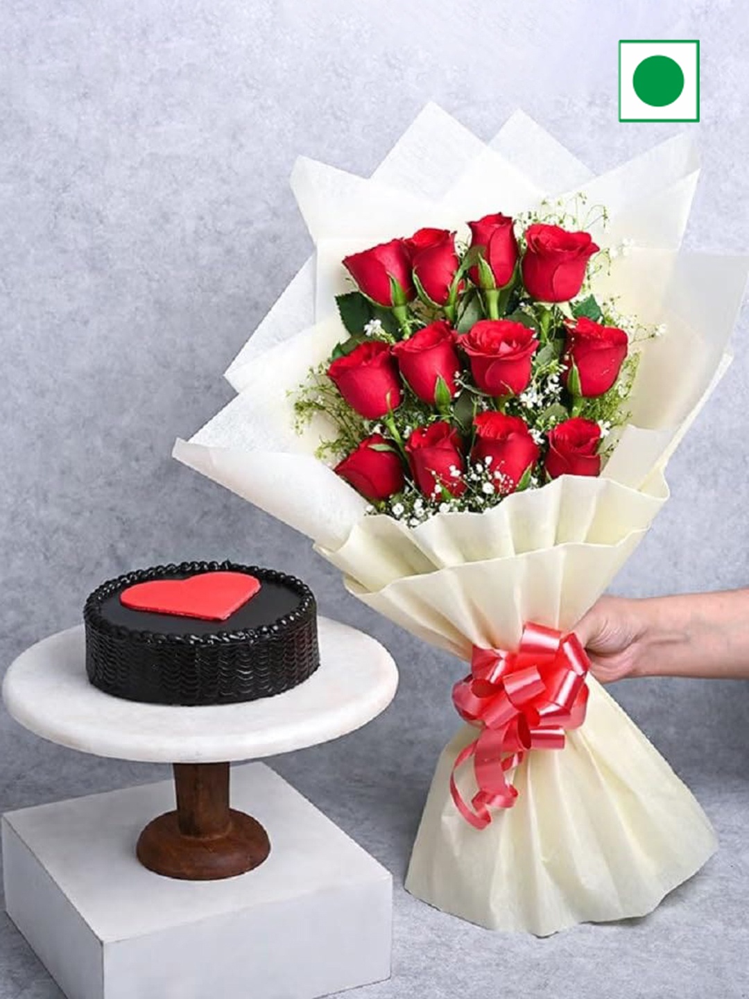 Floweraura Chocolate Flavour Eggless Heart Cake 500gm With 12 Roses Flowers Bouquet, Red
Floweraura Chocolate Flavour Eggless Heart Cake 500gm With 12 Roses Flowers Bouquet, Red