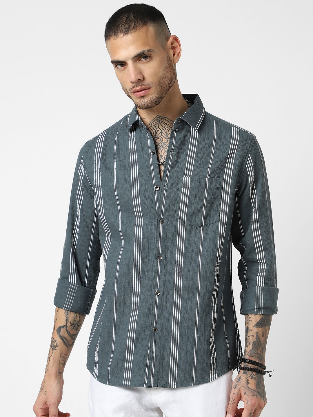 VASTRADO Classic Slim Fit Long Sleeves Spread Collar Cotton Opaque Striped Casual Shirt, Green
VASTRADO Classic Slim Fit Long Sleeves Spread Collar Cotton Opaque Striped Casual Shirt, Green