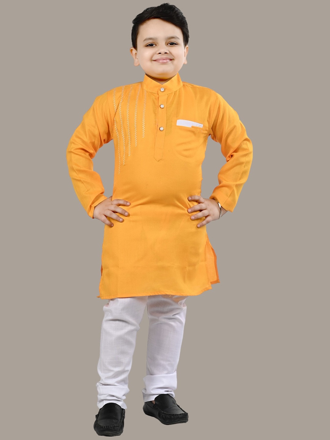 BT DEZINES Boys Embroidered Regular Thread Work Pure Cotton Straight Kurta With Pyjamas, Yellow
BT DEZINES Boys Embroidered Regular Thread Work Pure Cotton Straight Kurta With Pyjamas, Yellow