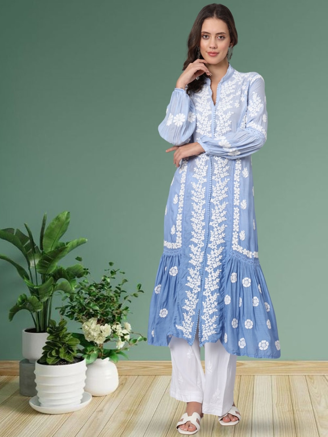 PARAMOUNT CHIKAN Geometric Mandarin Collar Long Sleeves Cotton Anarkali Kurta, Blue
PARAMOUNT CHIKAN Geometric Mandarin Collar Long Sleeves Cotton Anarkali Kurta, Blue