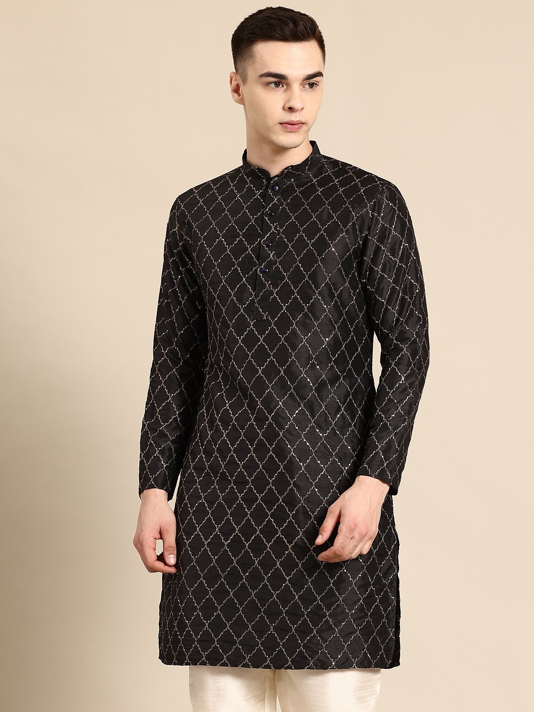 Sayisha Men Embroidered Sequinned Kurta, Black