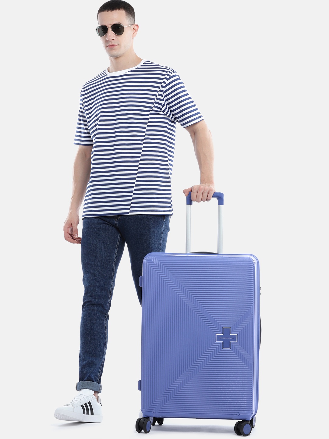 SWISS MILITARY 360 Degree Rotation Hard-Sided Large-Sized Trolley Bag 52L, Blue
SWISS MILITARY 360 Degree Rotation Hard-Sided Large-Sized Trolley Bag 52L, Blue