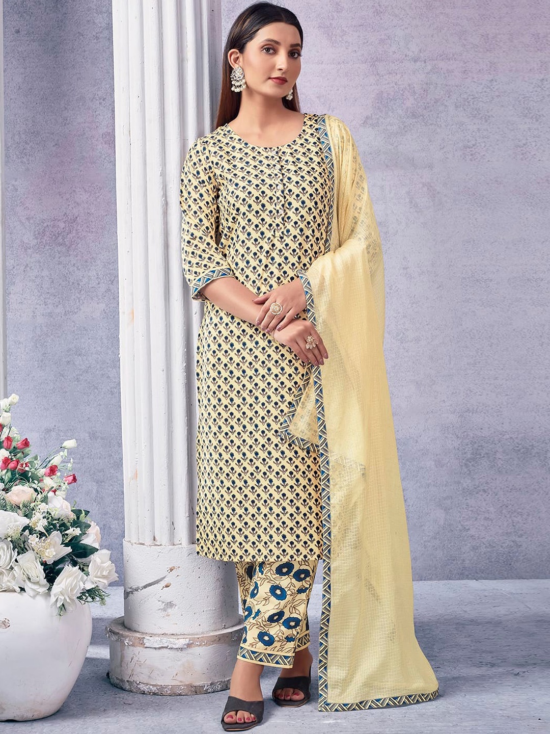 KALINI Floral Printed Round Neck Three-Quarter Sleeves Kurta with Trousers & With Dupatta, Cream
KALINI Floral Printed Round Neck Three-Quarter Sleeves Kurta with Trousers & With Dupatta, Cream