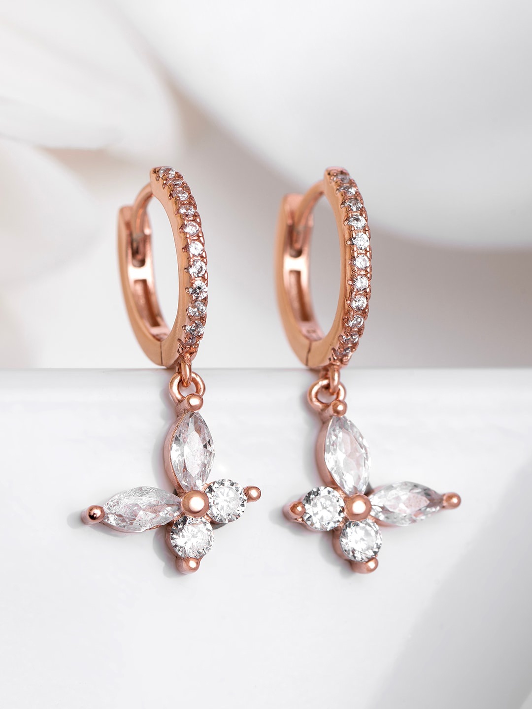 Zavya 925 Pure Sterling Silver Rose Gold-Plated Cubic Zirconia Contemporary Drop Earrings
Zavya 925 Pure Sterling Silver Rose Gold-Plated Cubic Zirconia Contemporary Drop Earrings