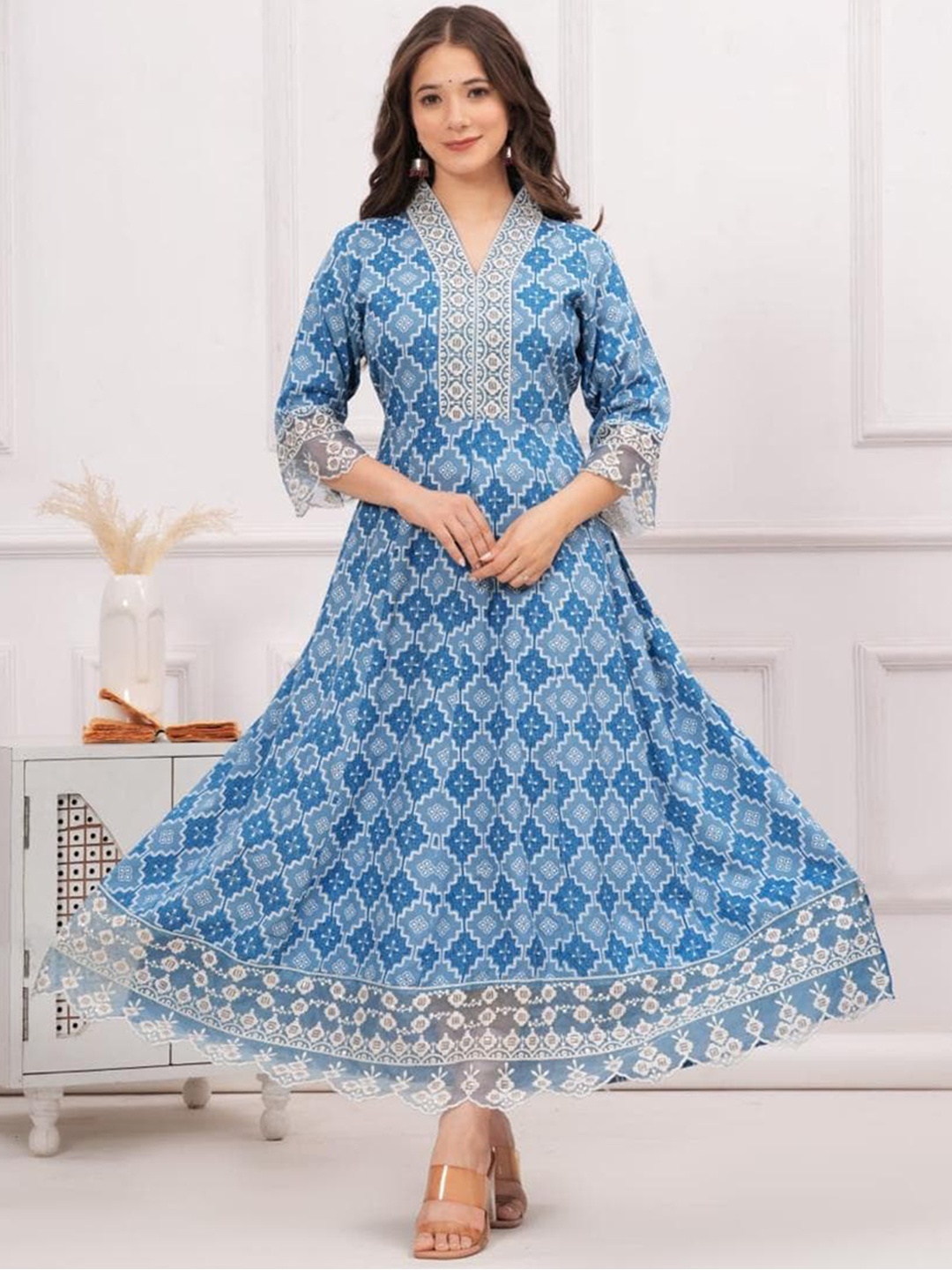 PARUCREATION Geometric Printed Regular Sequinned Panelled Cotton Anarkali Kurta, Blue
PARUCREATION Geometric Printed Regular Sequinned Panelled Cotton Anarkali Kurta, Blue