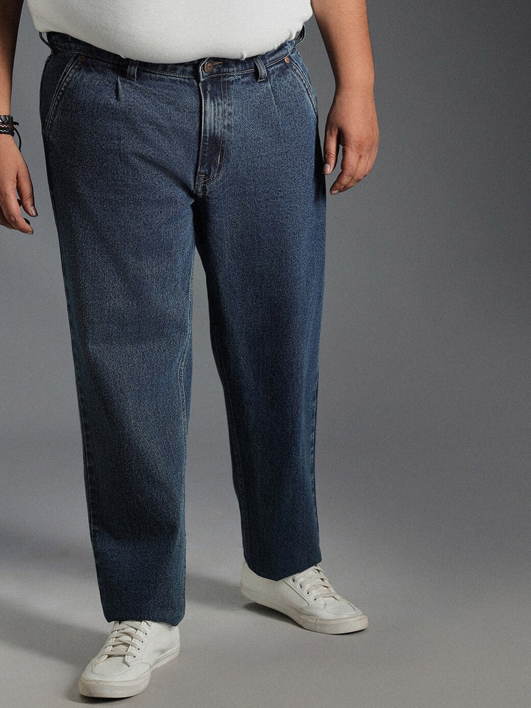 Freeform by High Star Plus Size Men Mid-Rise Relaxed Fit Light Fade Pure Cotton Jeans, Blue
Freeform by High Star Plus Size Men Mid-Rise Relaxed Fit Light Fade Pure Cotton Jeans, Blue
