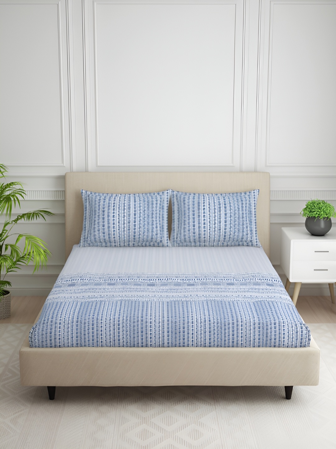 SPACES Blue & White Geometric Cotton 144 TC King Bedsheet with 2 Pillow Covers
SPACES Blue & White Geometric Cotton 144 TC King Bedsheet with 2 Pillow Covers