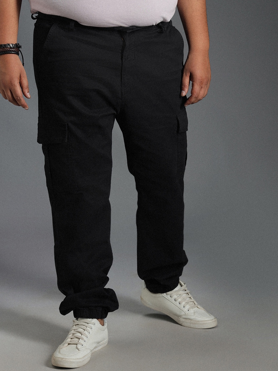 Freeform by High Star Men Relaxed Mid-Rise Cotton Plain Straight Fit Cargos Trousers, Black
Freeform by High Star Men Relaxed Mid-Rise Cotton Plain Straight Fit Cargos Trousers, Black