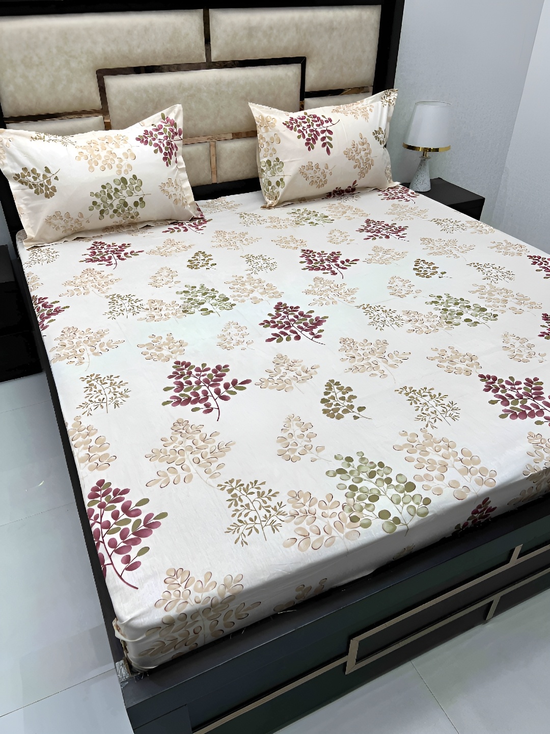 Pure Decor Peach-Coloured & Green Floral Cotton 300 TC King Bedsheet with 2 Pillow Covers
Pure Decor Peach-Coloured & Green Floral Cotton 300 TC King Bedsheet with 2 Pillow Covers