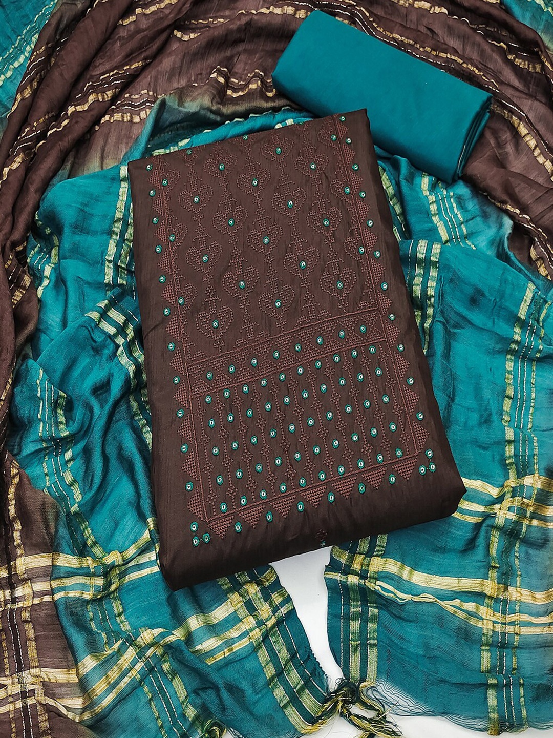 Lilots Ethnic Motifs Embroidered Sequinned Unstitched Dress Material, Coffee brown
Lilots Ethnic Motifs Embroidered Sequinned Unstitched Dress Material, Coffee brown