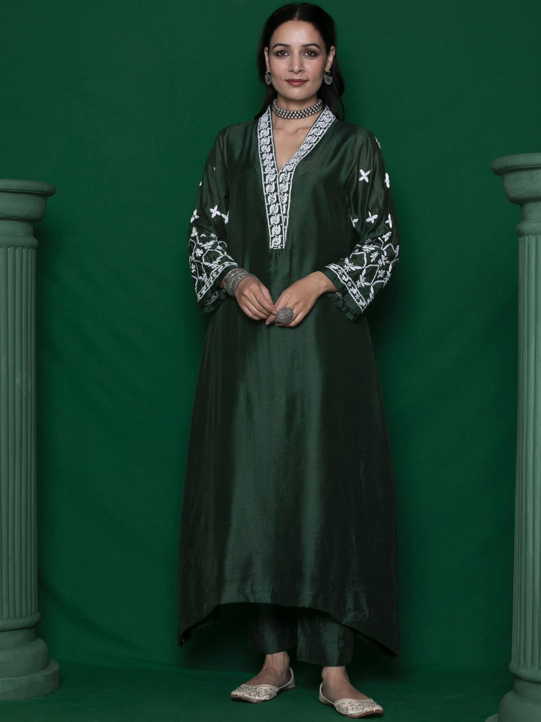 House of Chikankari Floral Yoke Design Thread Work Straight Kurta With Trousers & Dupatta, Green
House of Chikankari Floral Yoke Design Thread Work Straight Kurta With Trousers & Dupatta, Green