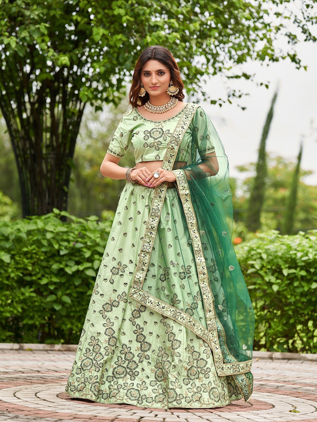 Warthy Ent Embroidered Thread Work Semi-Stitched Lehenga & Unstitched Blouse With Dupatta, Green
Warthy Ent Embroidered Thread Work Semi-Stitched Lehenga & Unstitched Blouse With Dupatta, Green