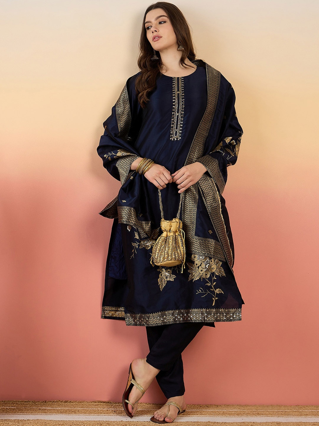 Anouk Ethnic Motifs Embroidered Zari Straight Kurta with Trousers & Dupatta, Navy blue
Anouk Ethnic Motifs Embroidered Zari Straight Kurta with Trousers & Dupatta, Navy blue