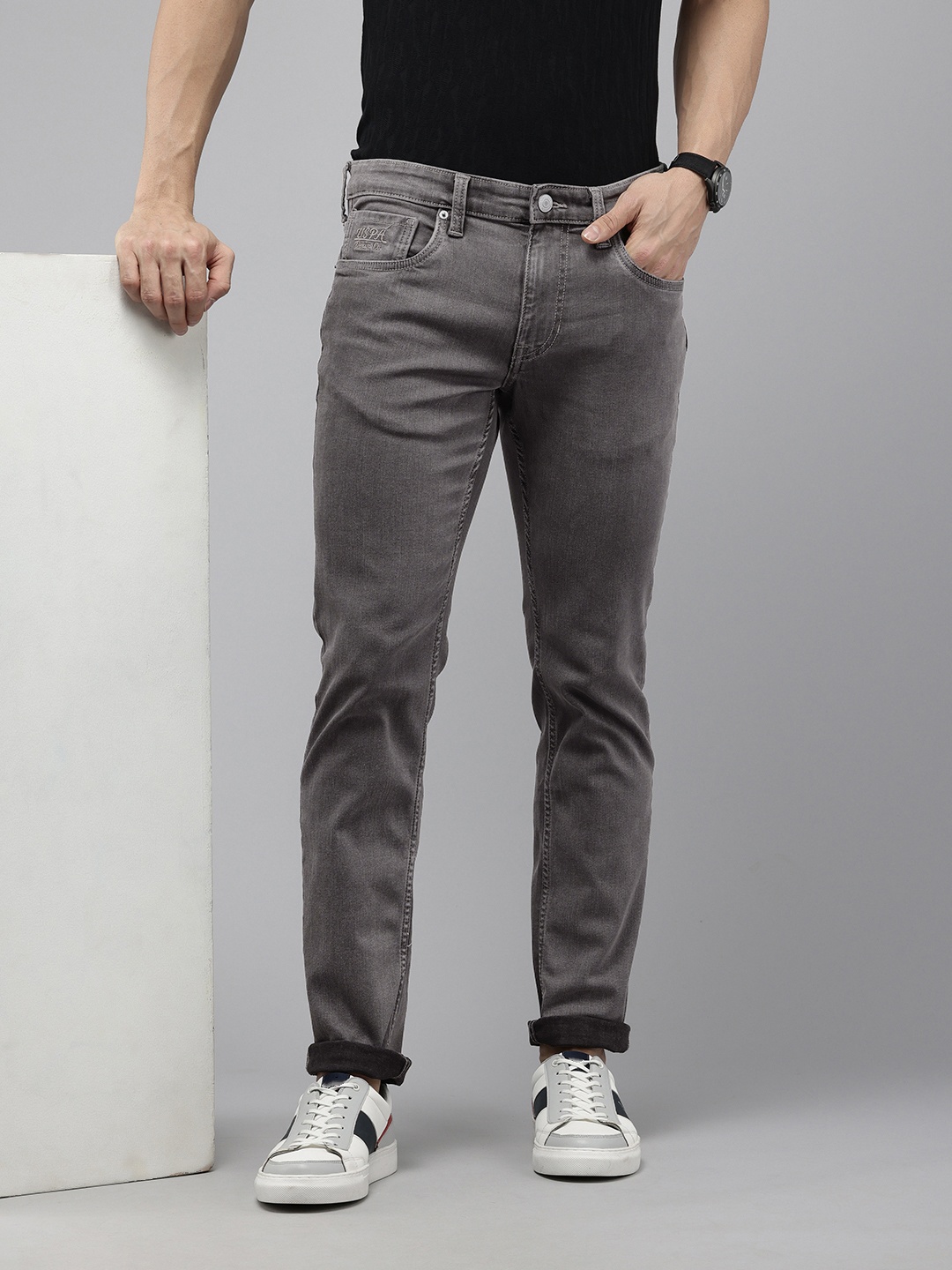 U.S. Polo Assn. Denim Co. Men Brandon Slim Tapered Fit Light Fade Stretchable Jeans, Grey
U.S. Polo Assn. Denim Co. Men Brandon Slim Tapered Fit Light Fade Stretchable Jeans, Grey