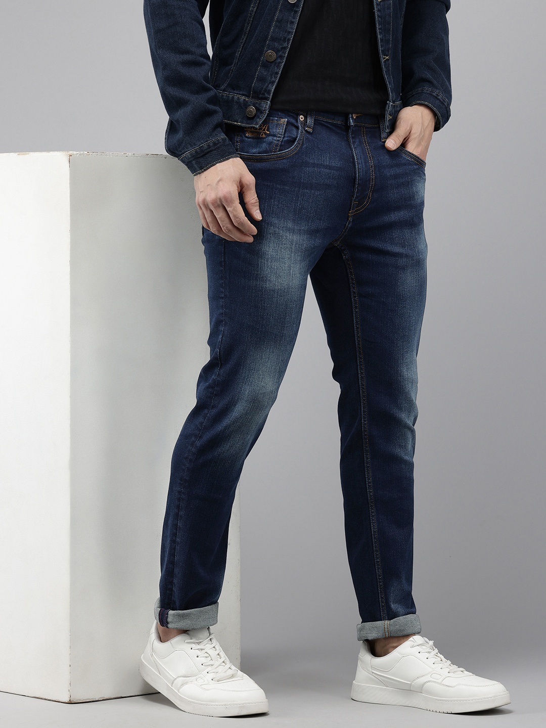 U.S. Polo Assn. Denim Co. Men Brandon Slim Tapered Fit Light Fade Stretchable Jeans, Blue
U.S. Polo Assn. Denim Co. Men Brandon Slim Tapered Fit Light Fade Stretchable Jeans, Blue