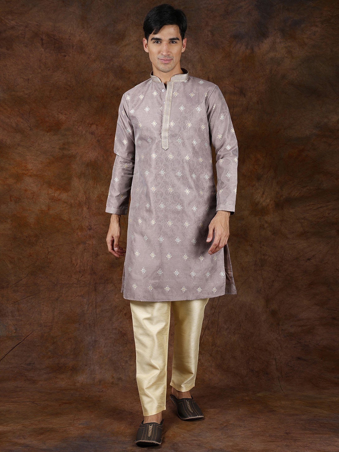 Exotic India Elderberry Woven Bootis Wedding Kurta Pajama Set with Gota Patti on Neck, Purple
Exotic India Elderberry Woven Bootis Wedding Kurta Pajama Set with Gota Patti on Neck, Purple