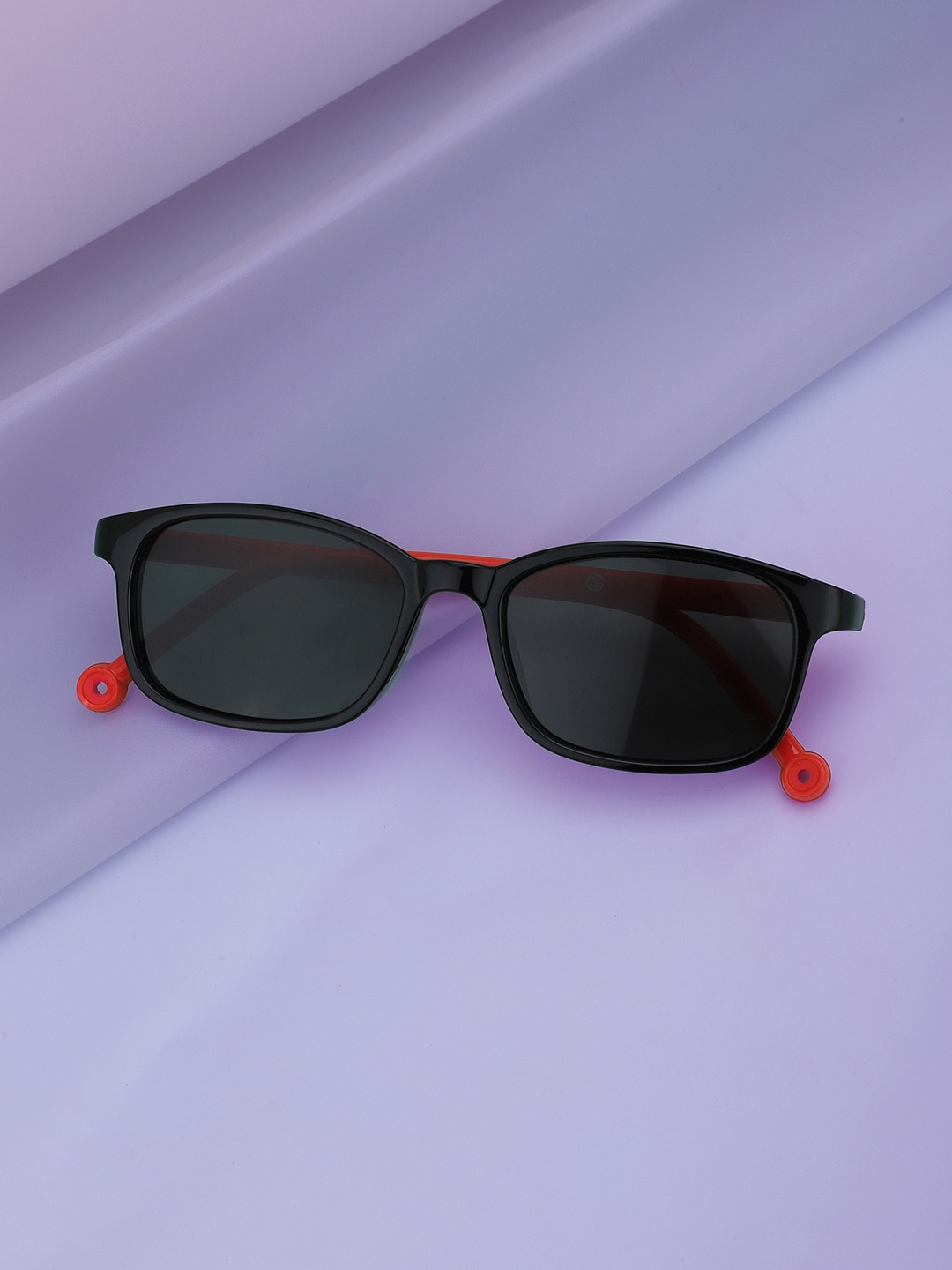 Carlton London Boys Rectangle Sunglasses with Polarised and UV Protected Lens, Black
Carlton London Boys Rectangle Sunglasses with Polarised and UV Protected Lens, Black