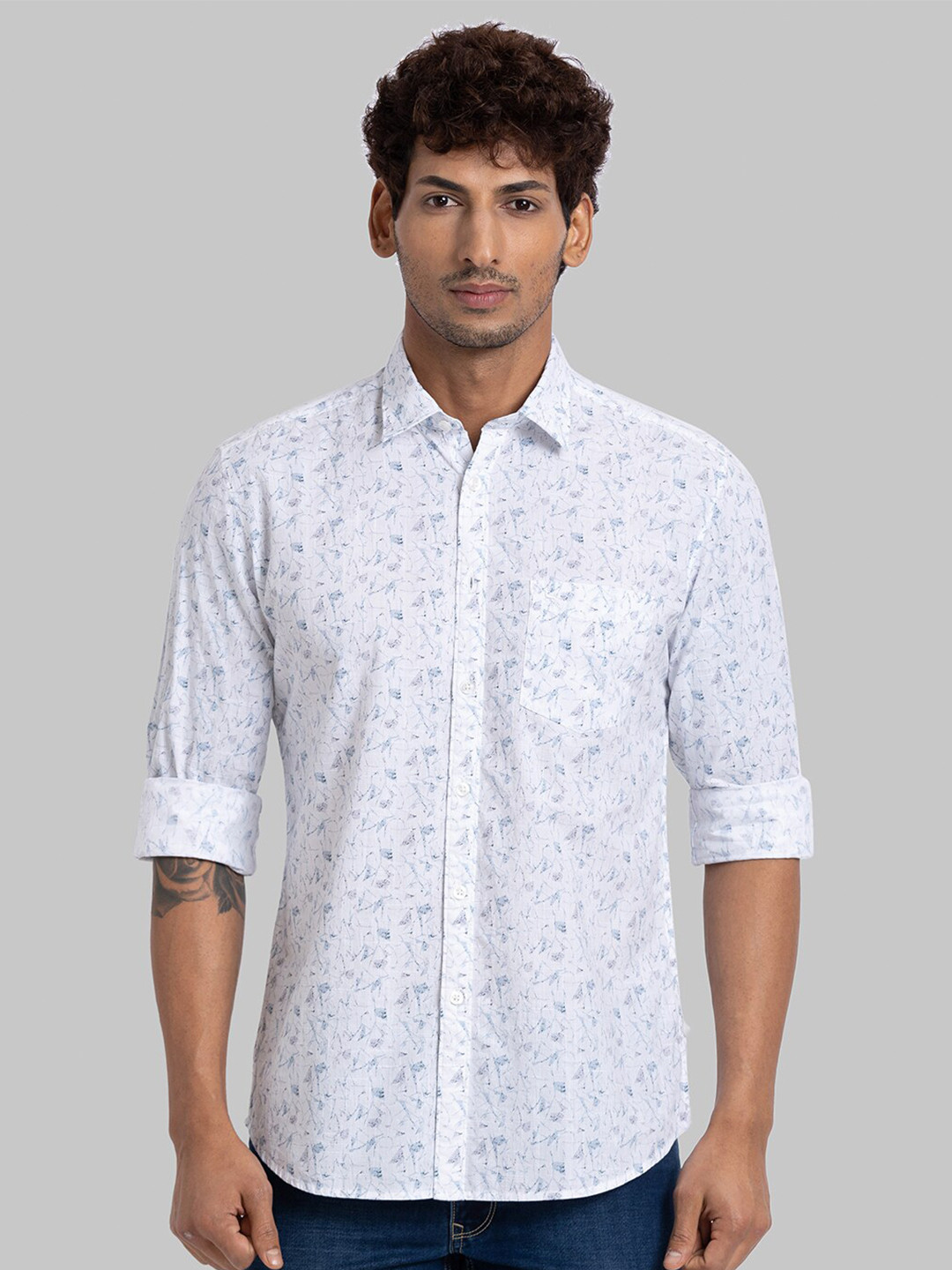 Parx Slim Fit Abstract Printed Cutaway Collar Pure Cotton Casual Shirt, White 
Parx Slim Fit Abstract Printed Cutaway Collar Pure Cotton Casual Shirt, White