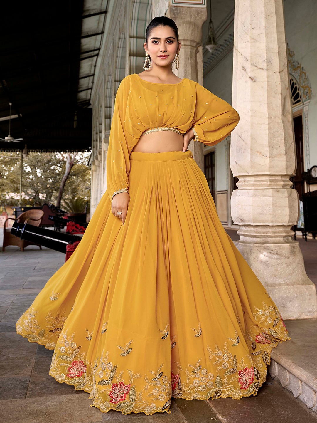 LOOKNBOOK ART Embroidered Sequinned Boat Neck Ready to Wear Lehenga & Blouse, Yellow
LOOKNBOOK ART Embroidered Sequinned Boat Neck Ready to Wear Lehenga & Blouse, Yellow
