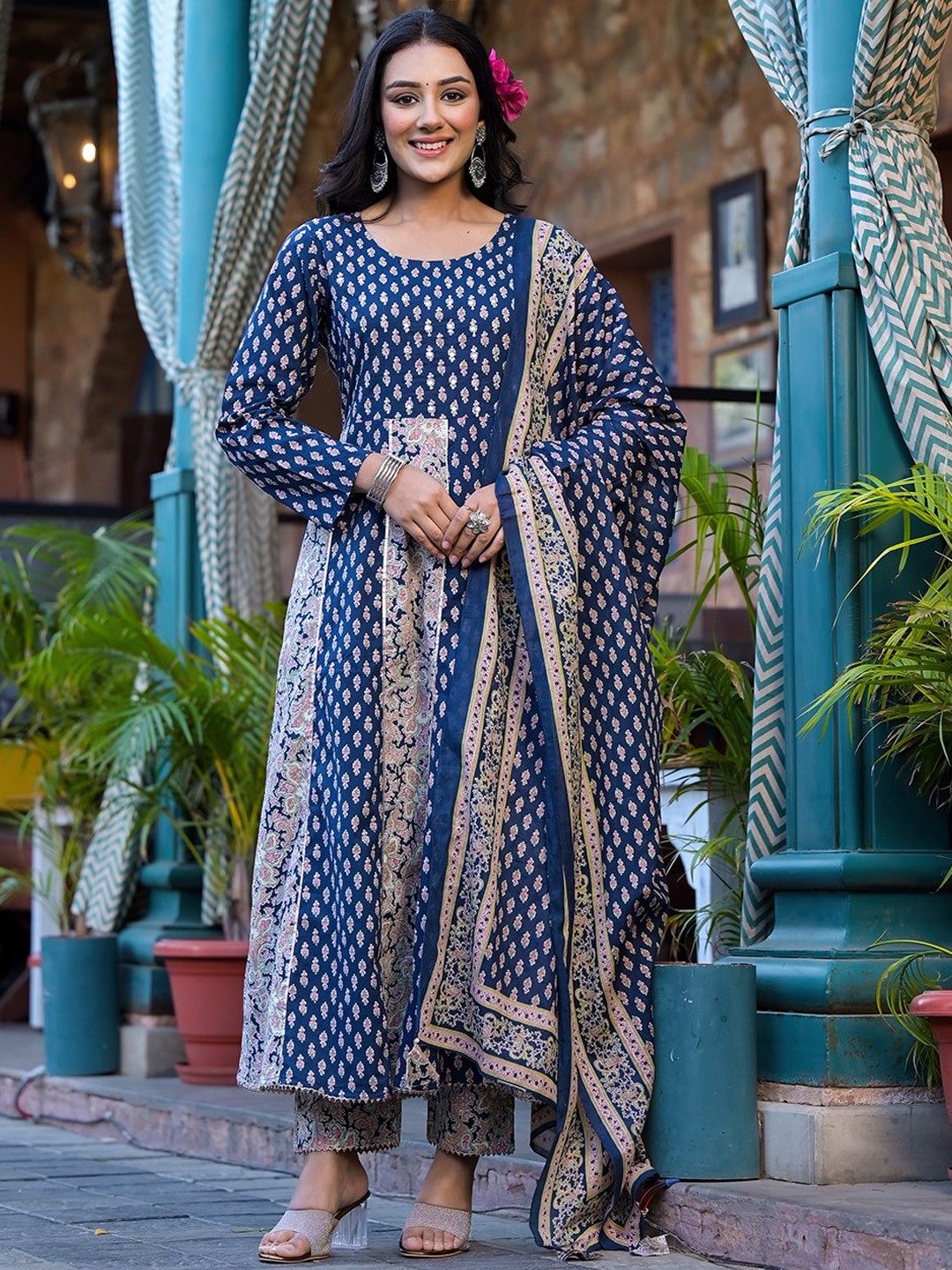 ROOHANIYAT Ethnic Motifs Printed Regular Pure Cotton Kurta with Trousers & Dupatta, Blue
ROOHANIYAT Ethnic Motifs Printed Regular Pure Cotton Kurta with Trousers & Dupatta, Blue