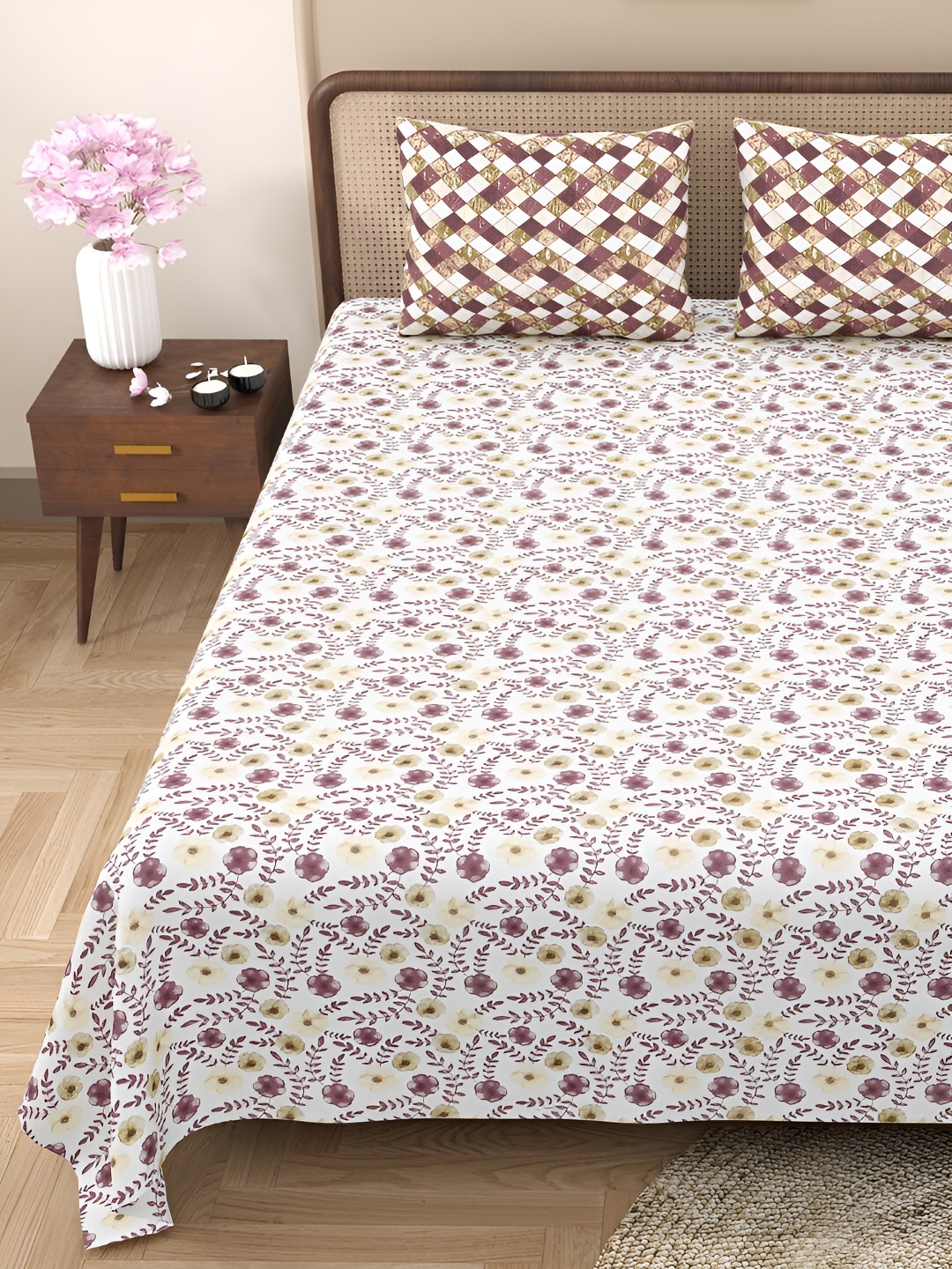 BELLA CASA Pink & Mauve Floral Cotton 180 TC Queen Bedsheet With 2 Pillow Covers
BELLA CASA Pink & Mauve Floral Cotton 180 TC Queen Bedsheet With 2 Pillow Covers
