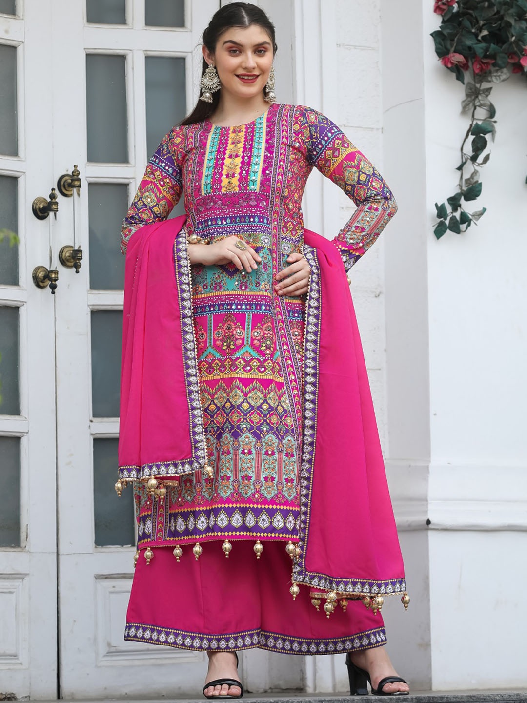 Punrwa Ethnic Motifs Printed Regular Mirror Work Kurta with Palazzos & Dupatta, Pink
Punrwa Ethnic Motifs Printed Regular Mirror Work Kurta with Palazzos & Dupatta, Pink