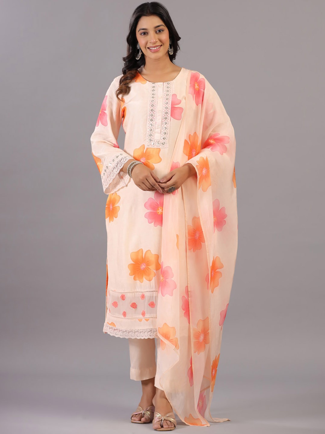 Amchoor Floral Printed Pure Cotton Thread Work Straight Kurta With Trousers & Dupatta, Peach
Amchoor Floral Printed Pure Cotton Thread Work Straight Kurta With Trousers & Dupatta, Peach