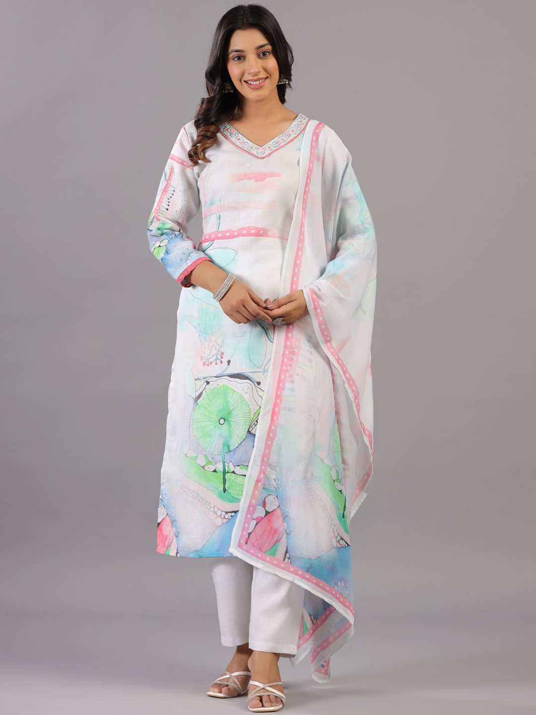 Amchoor Floral Printed Pure Cotton Thread Work Straight Kurta With Trousers & Dupatta, Assorted
Amchoor Floral Printed Pure Cotton Thread Work Straight Kurta With Trousers & Dupatta, Assorted
