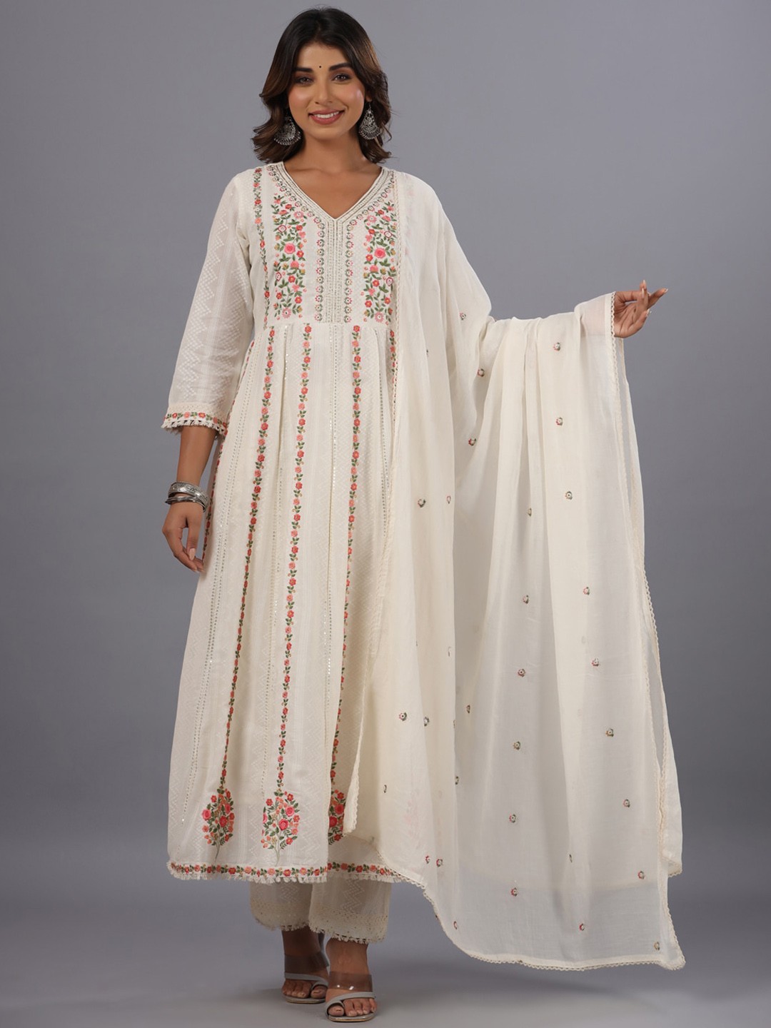 Amchoor Floral Embroidered Regular Thread Work Anarkali Kurta With Trousers & Dupatta, Cream
Amchoor Floral Embroidered Regular Thread Work Anarkali Kurta With Trousers & Dupatta, Cream