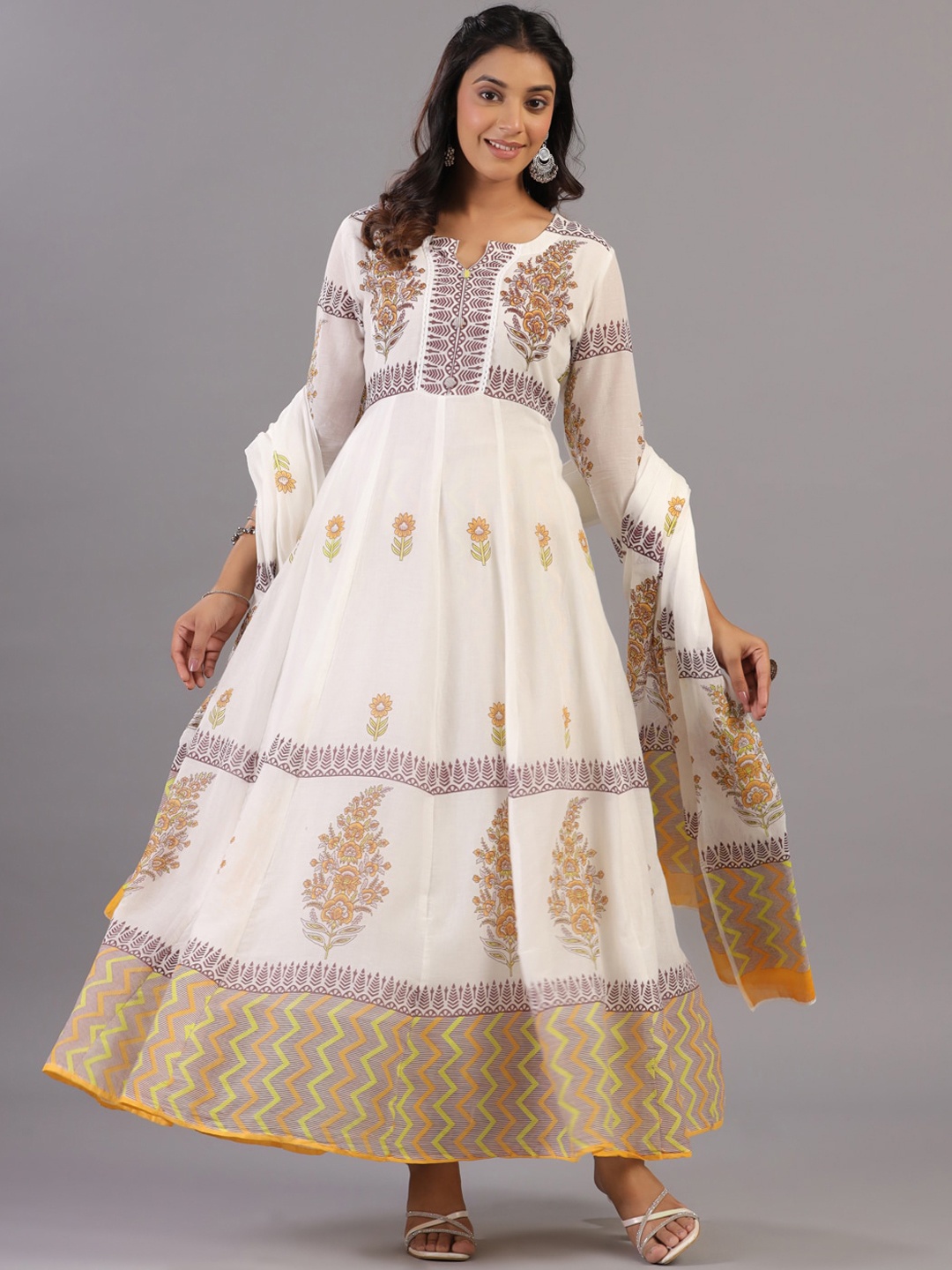 Amchoor Ethnic Motifs Printed Notch Neck Anarkali Kurta with Trousers & Dupatta, Cream
Amchoor Ethnic Motifs Printed Notch Neck Anarkali Kurta with Trousers & Dupatta, Cream