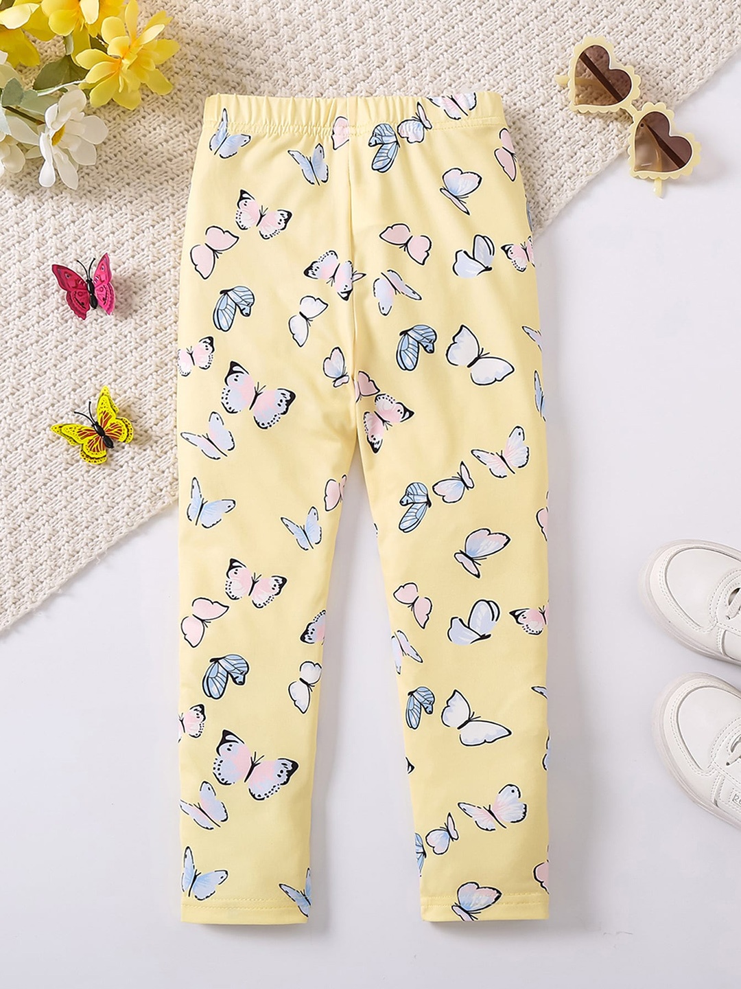 StyleCast x Revolte Girls Conversational Printed Mid-Rise Easy Wash Regular Trousers, Yellow
StyleCast x Revolte Girls Conversational Printed Mid-Rise Easy Wash Regular Trousers, Yellow